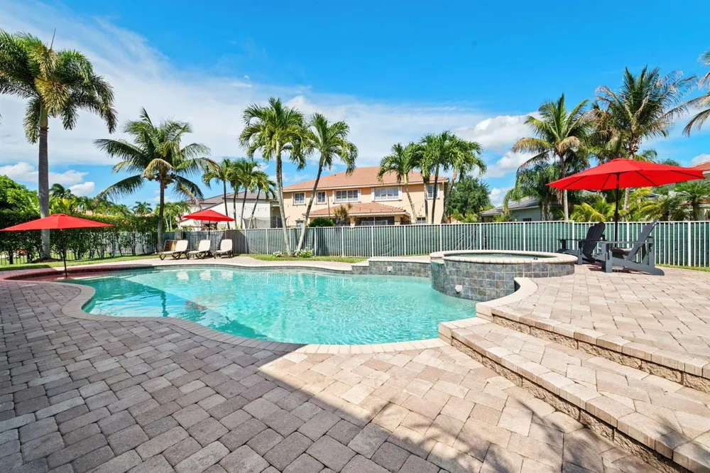 978 Greenwood Road Weston, FL 33327