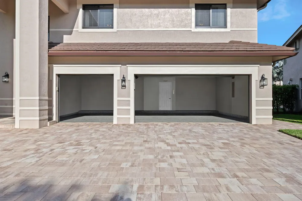 978 Greenwood Road Weston, FL 33327