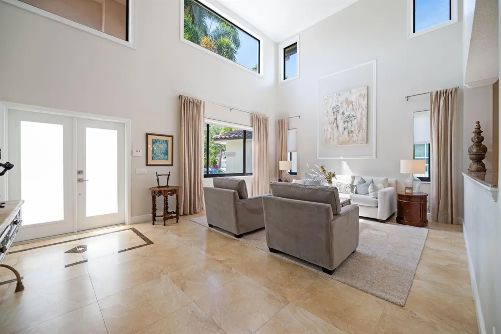 978 Greenwood Road Weston, FL 33327