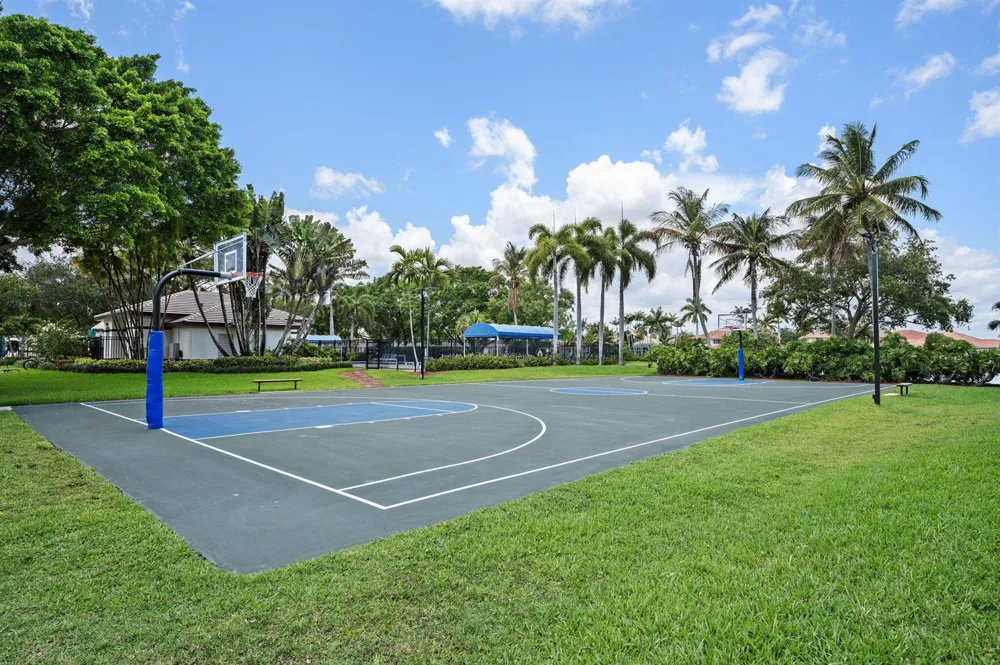 978 Greenwood Road Weston, FL 33327