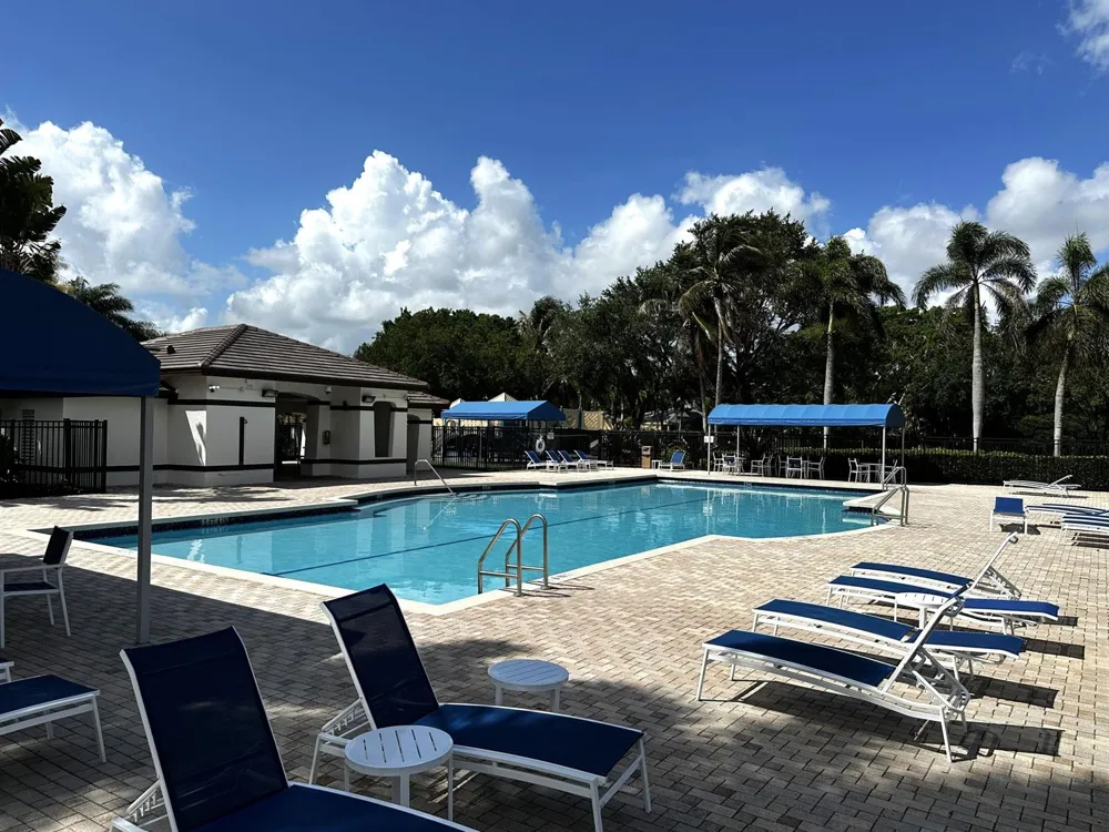 978 Greenwood Road Weston, FL 33327