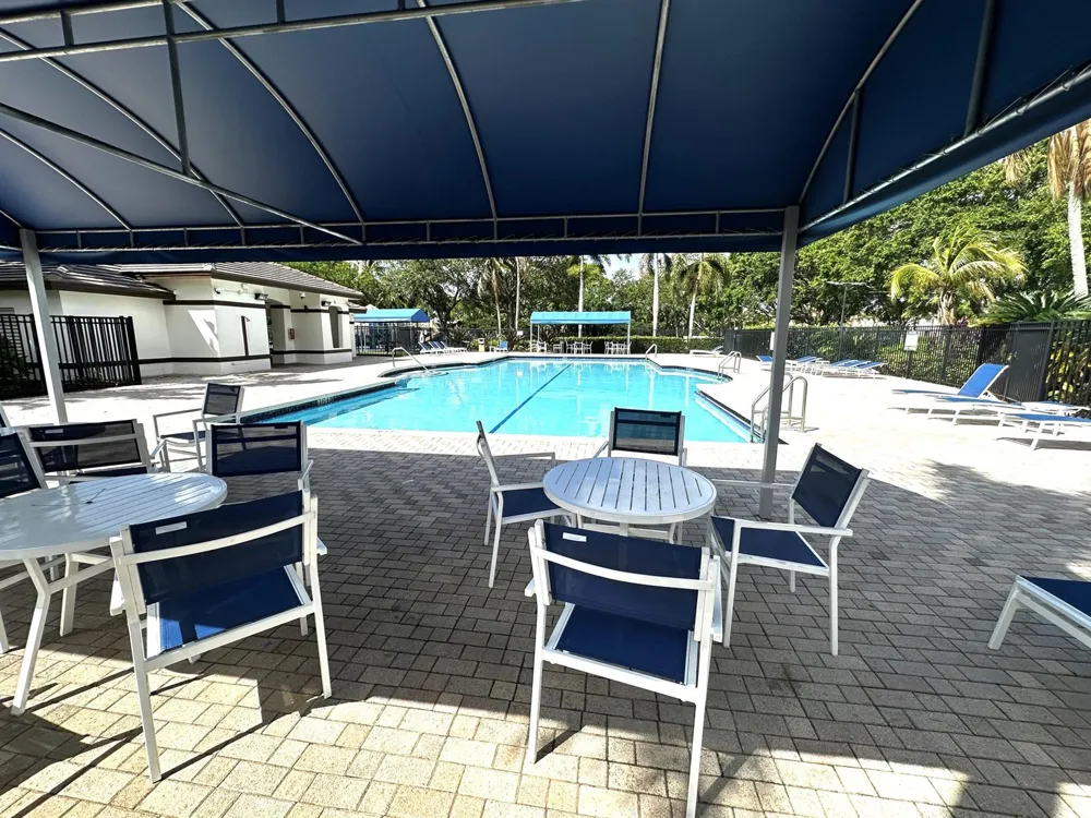 978 Greenwood Road Weston, FL 33327