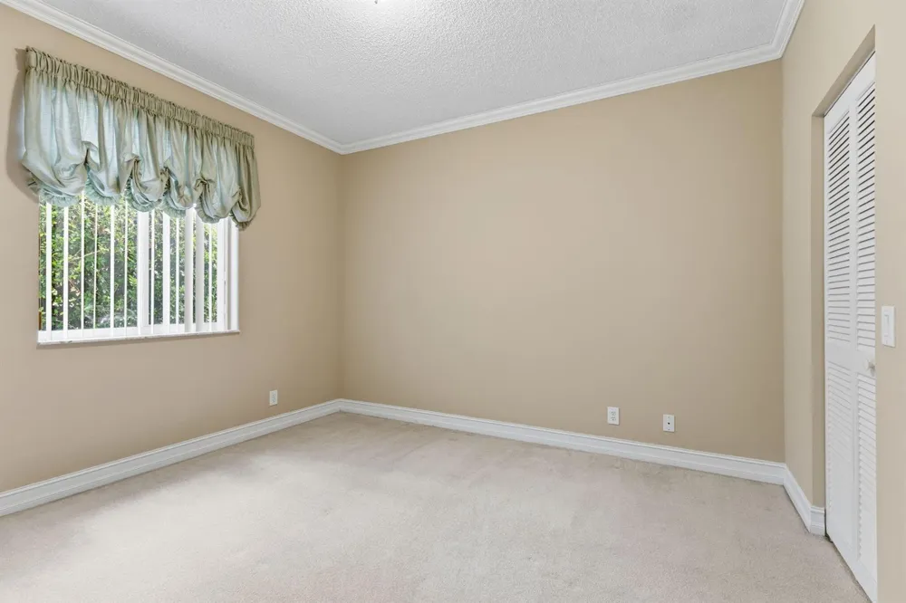 832 Heritage Drive Weston, FL 33326