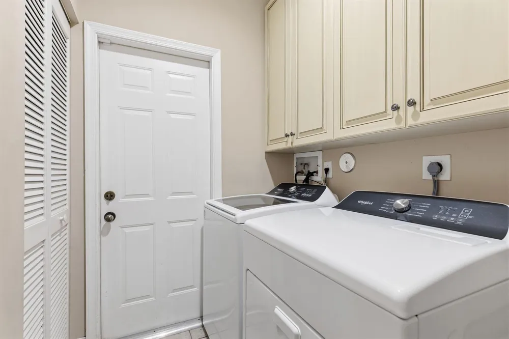 832 Heritage Drive Weston, FL 33326
