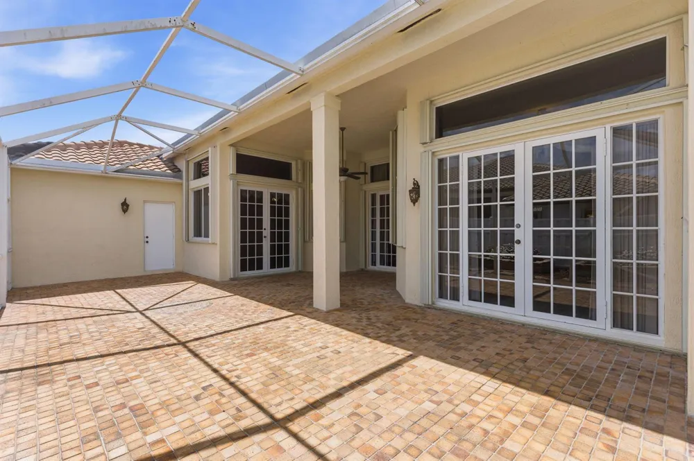 832 Heritage Drive Weston, FL 33326