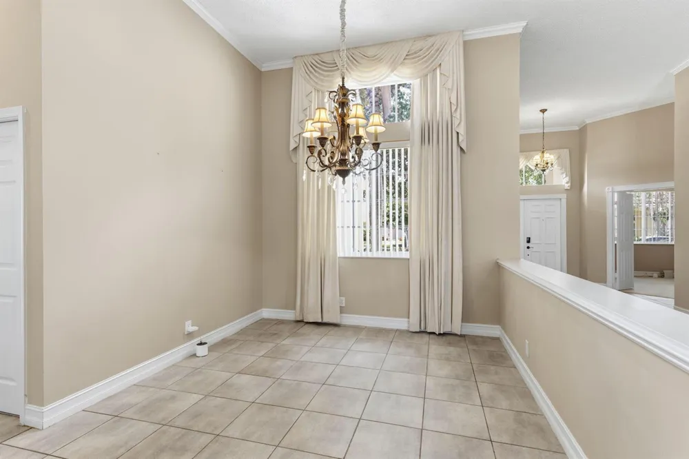 832 Heritage Drive Weston, FL 33326