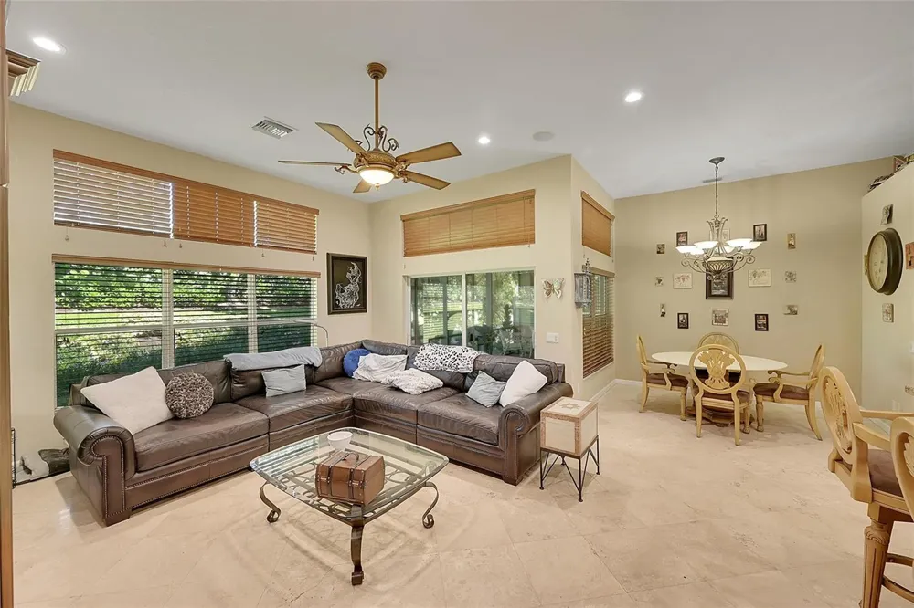 7756 Kingsley Palm Terrace Lake Worth, FL 33467