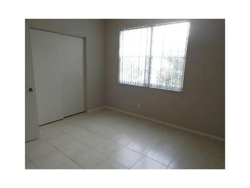 51 Whitehead Circle #51 Weston, FL 33326