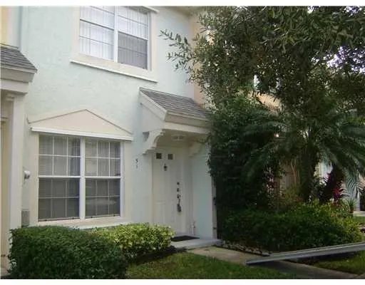 51 Whitehead Circle #51 Weston, FL 33326