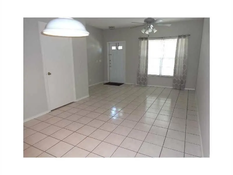 51 Whitehead Circle #51 Weston, FL 33326