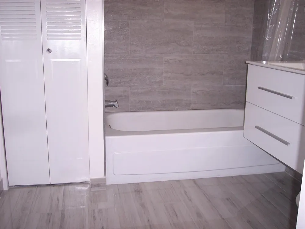 600 NE 2nd Street #208 Dania Beach, FL 33004