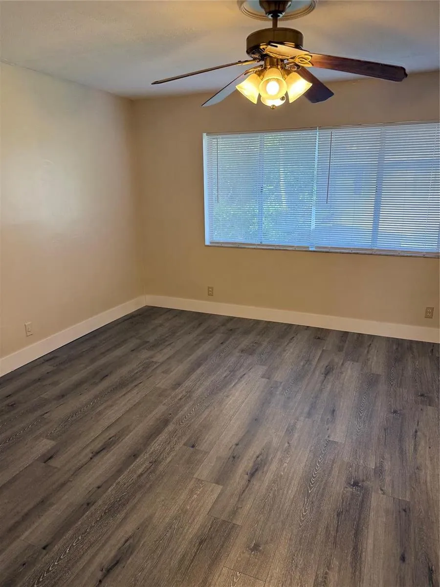 1349 Sussex Drive #1349 North Lauderdale, FL 33068