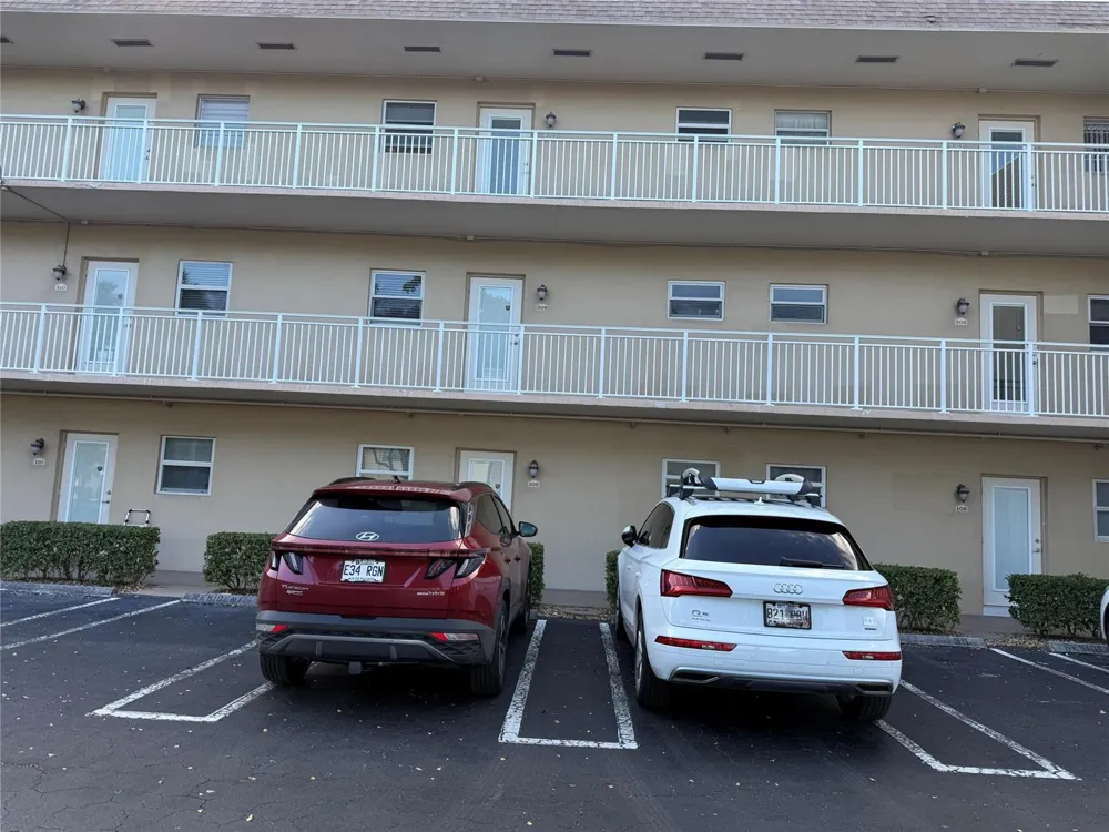 3431 NW 50th Avenue #304 Lauderdale Lakes, FL 33319