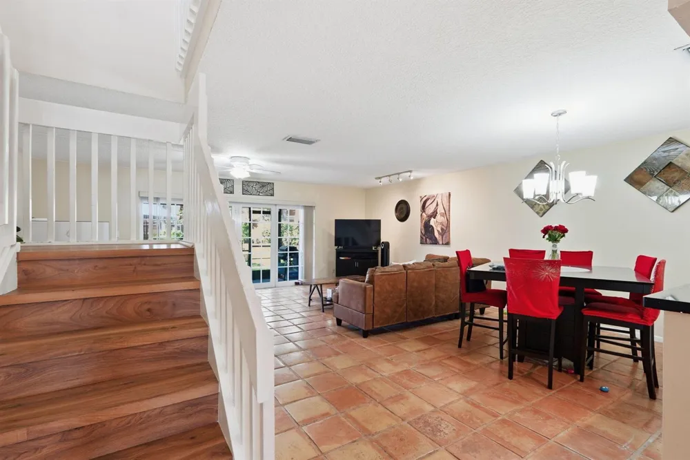 2049 NW 45th Avenue Coconut Creek, FL 33066