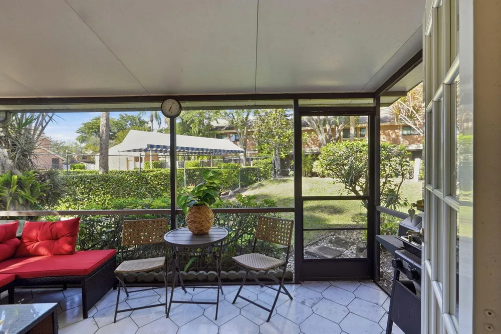 2049 NW 45th Avenue Coconut Creek, FL 33066