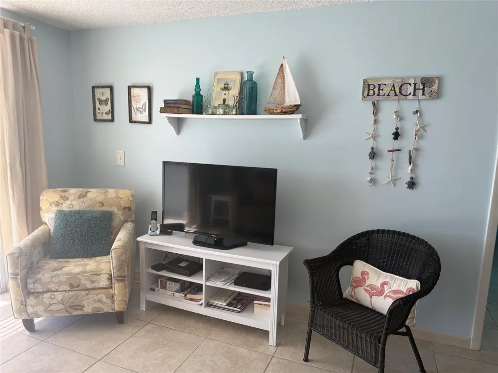 2761 PINE ISLAND ROAD #204 Sunrise, FL 33322