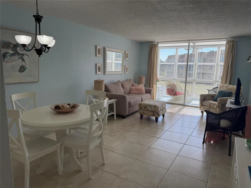 2761 PINE ISLAND ROAD #204 Sunrise, FL 33322