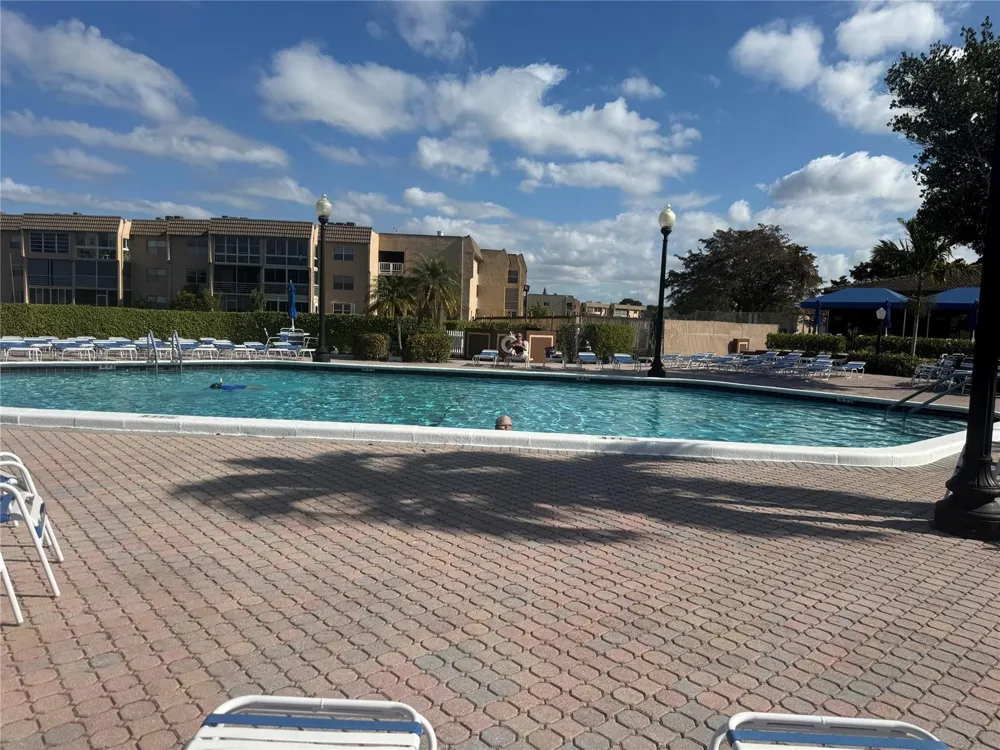 2761 PINE ISLAND ROAD #204 Sunrise, FL 33322