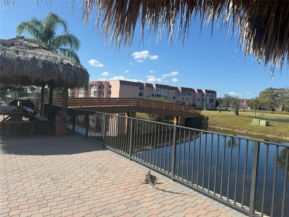 2761 PINE ISLAND ROAD #204 Sunrise, FL 33322