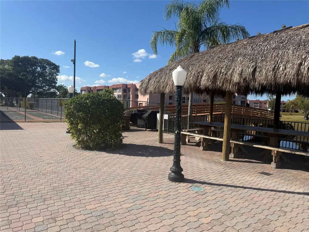 2761 PINE ISLAND ROAD #204 Sunrise, FL 33322