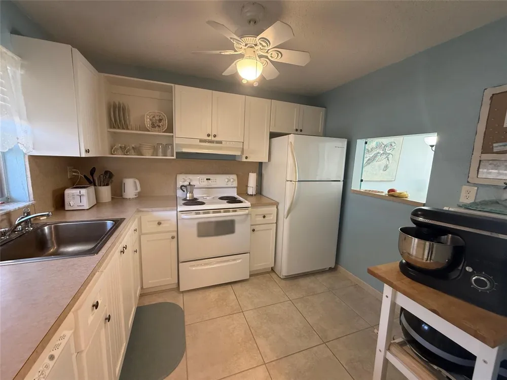 2761 PINE ISLAND ROAD #204 Sunrise, FL 33322
