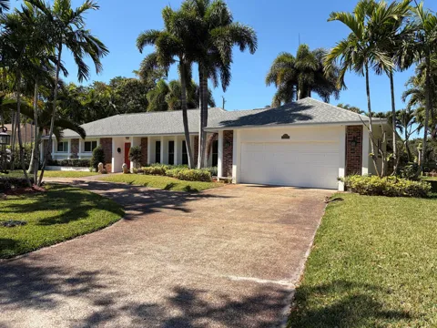 8 Bell Lane