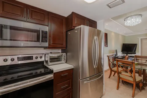 2076 S Ocean Drive #207