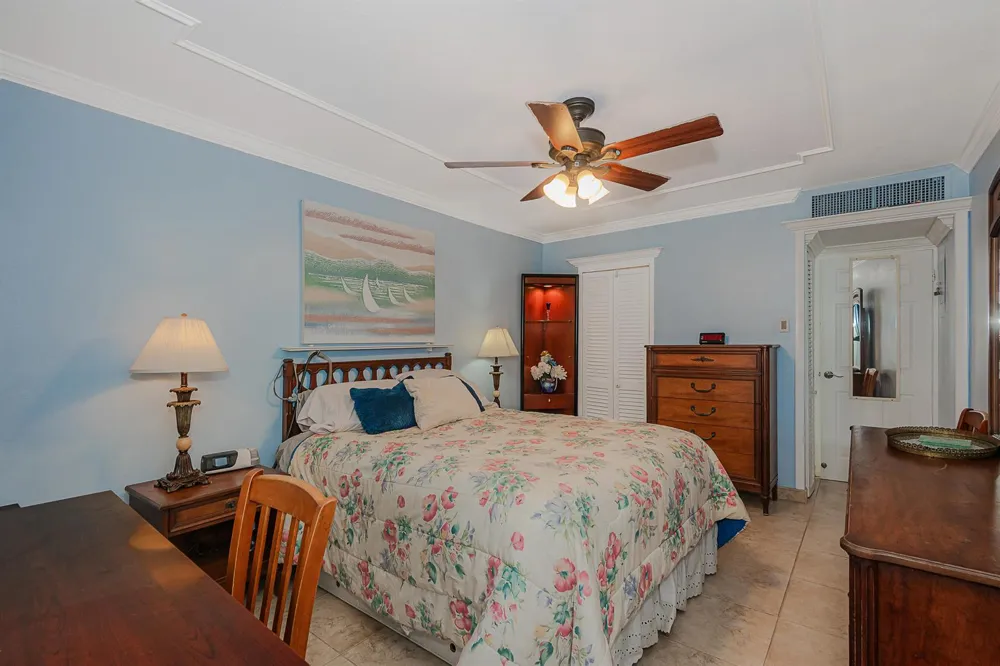 2076 S Ocean Drive #207 Hallandale Beach, FL 33009