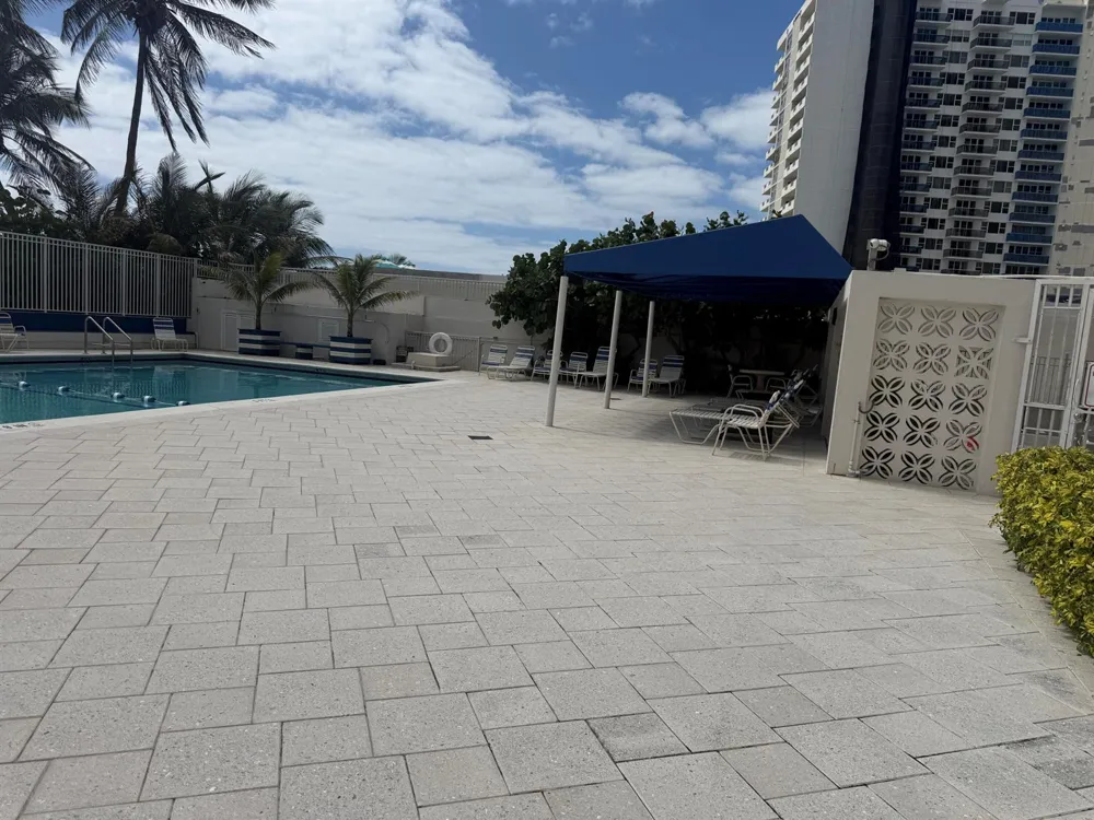 2076 S Ocean Drive #207 Hallandale Beach, FL 33009