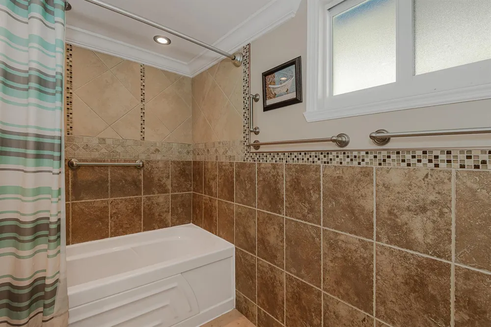 2076 S Ocean Drive #207 Hallandale Beach, FL 33009