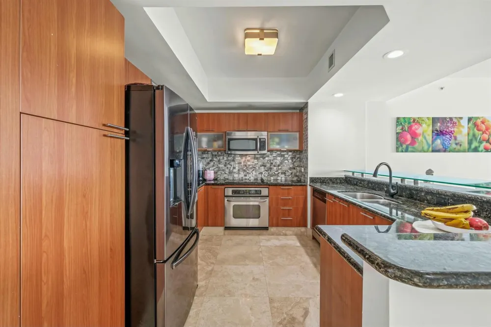 2640 Lake Shore Drive #1710 Riviera Beach, FL 33404