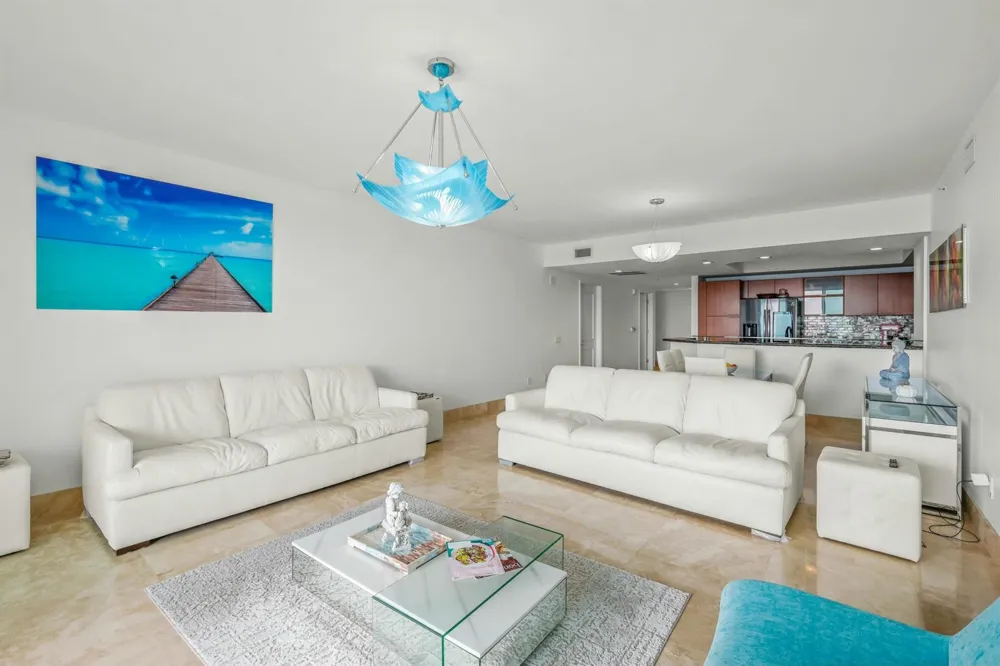 2640 Lake Shore Drive #1710 Riviera Beach, FL 33404