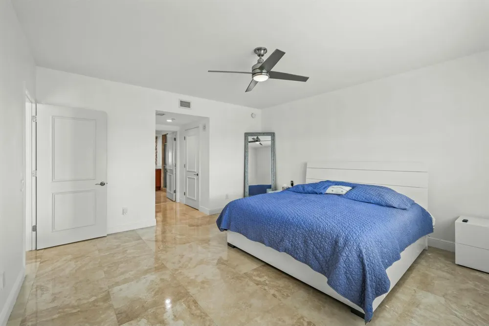 2640 Lake Shore Drive #1710 Riviera Beach, FL 33404