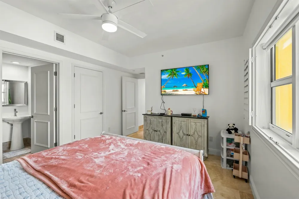 2640 Lake Shore Drive #1710 Riviera Beach, FL 33404