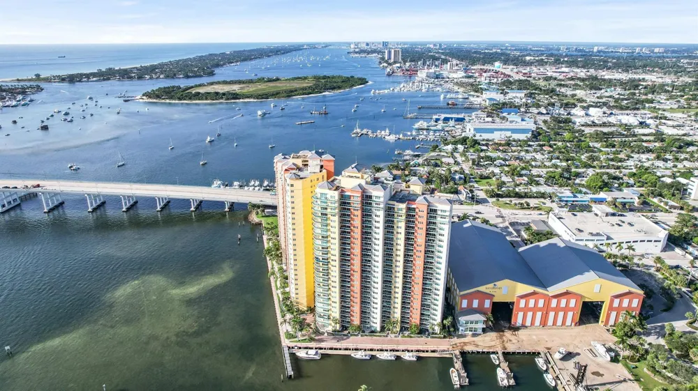 2640 Lake Shore Drive #1710 Riviera Beach, FL 33404