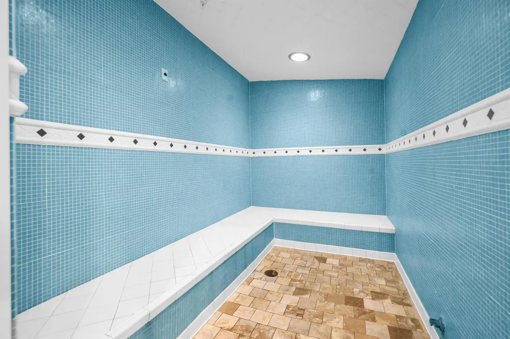 2640 Lake Shore Drive #1710 Riviera Beach, FL 33404