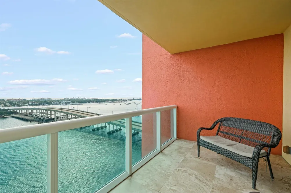 2640 Lake Shore Drive #1710 Riviera Beach, FL 33404