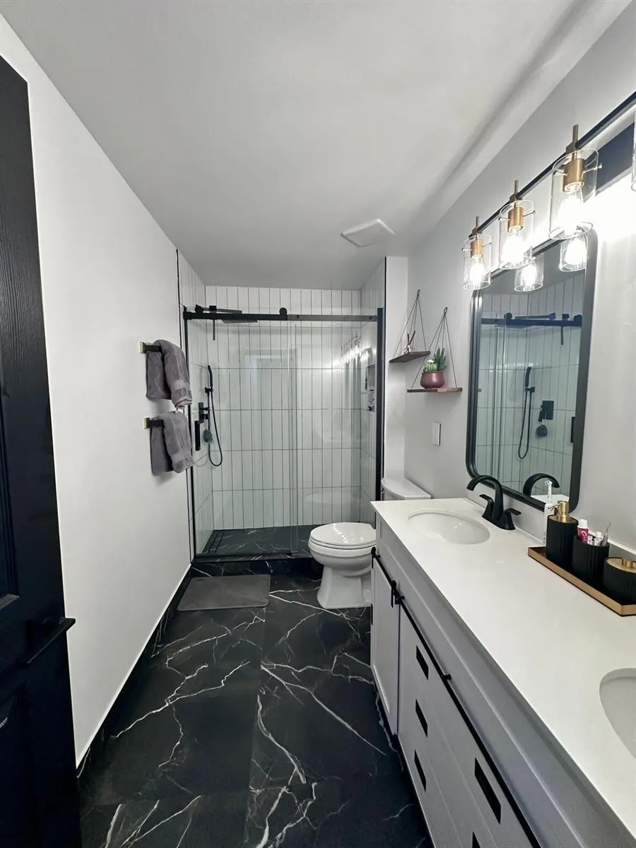 132 Weybridge Circle Royal Palm Beach, FL 33411