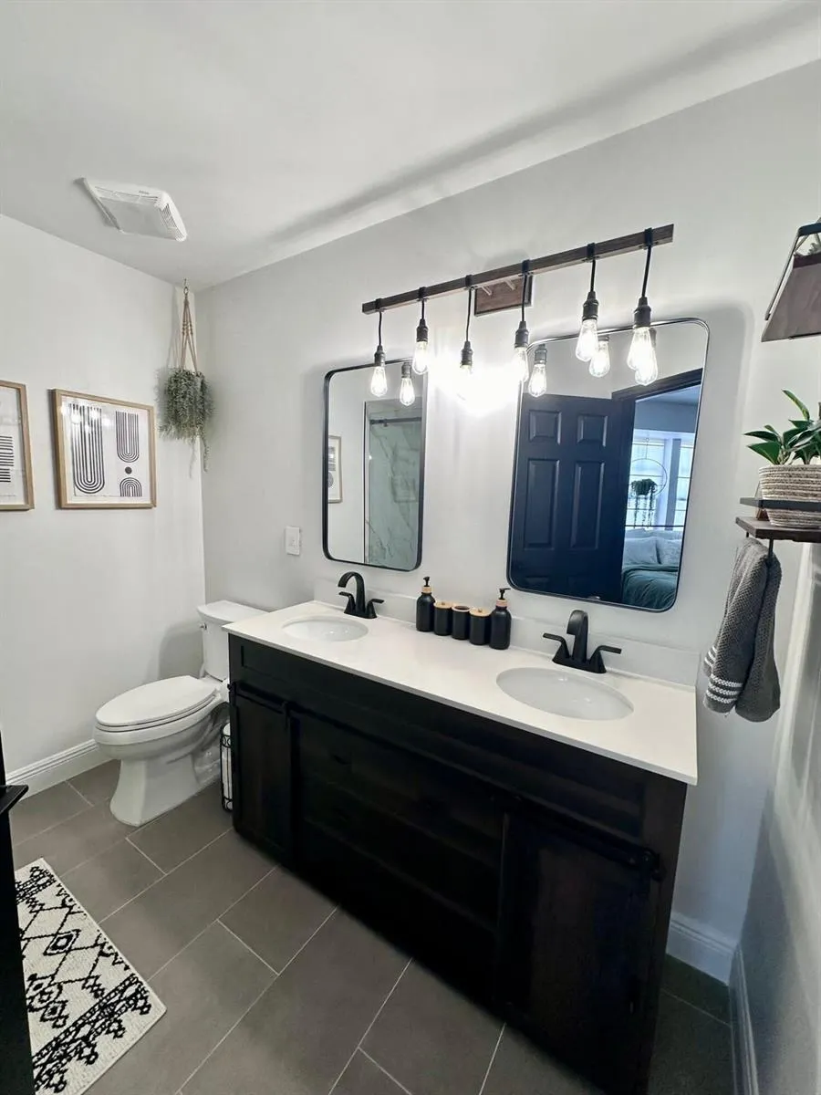 132 Weybridge Circle Royal Palm Beach, FL 33411