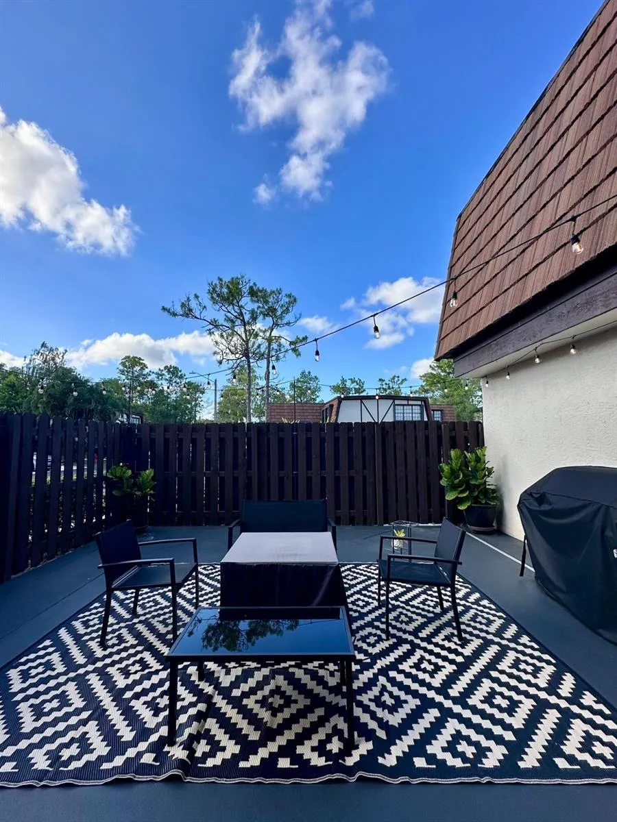 132 Weybridge Circle Royal Palm Beach, FL 33411