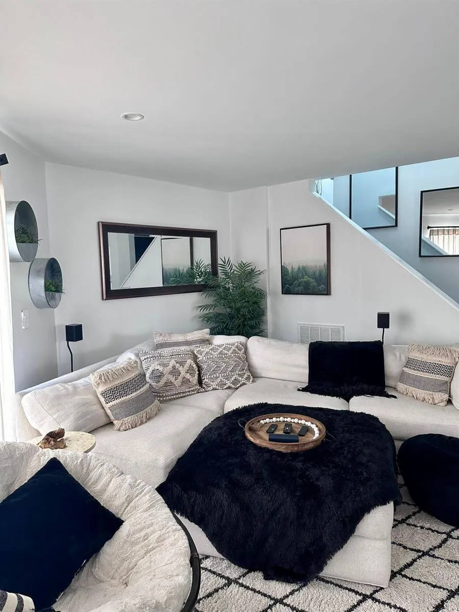 132 Weybridge Circle Royal Palm Beach, FL 33411