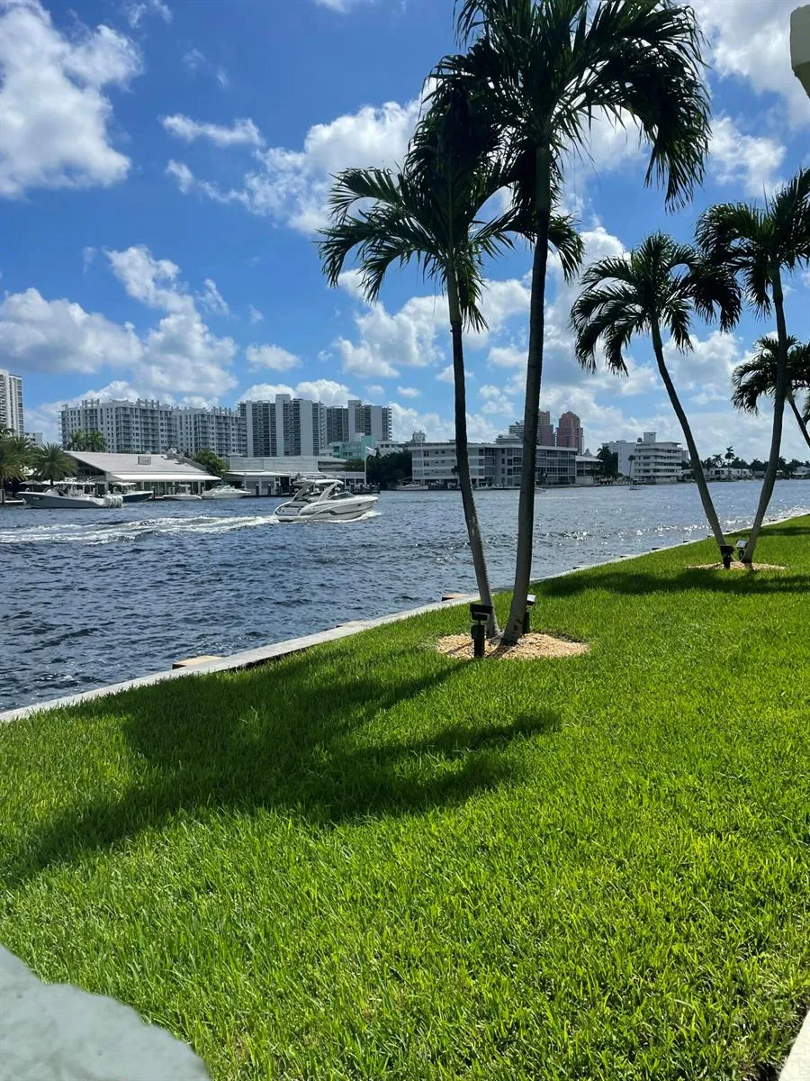 2900 NE 30th Street #B2 Fort Lauderdale, FL 33306