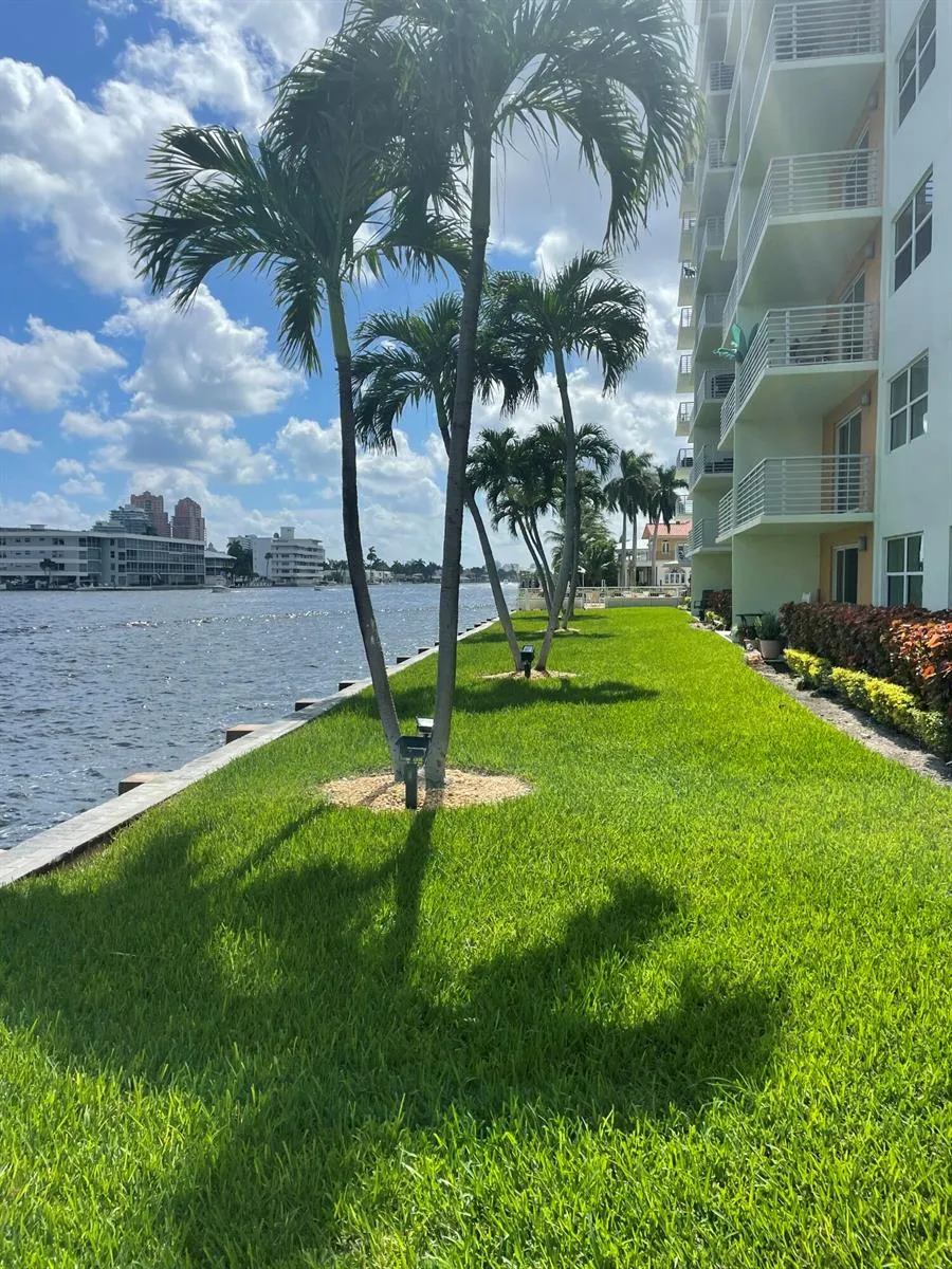 2900 NE 30th Street #B-2 Fort Lauderdale, FL 33306