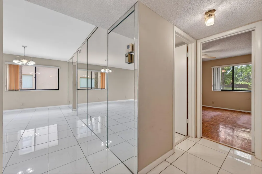 2240 SW 92nd Terrace #2402 Davie, FL 33324