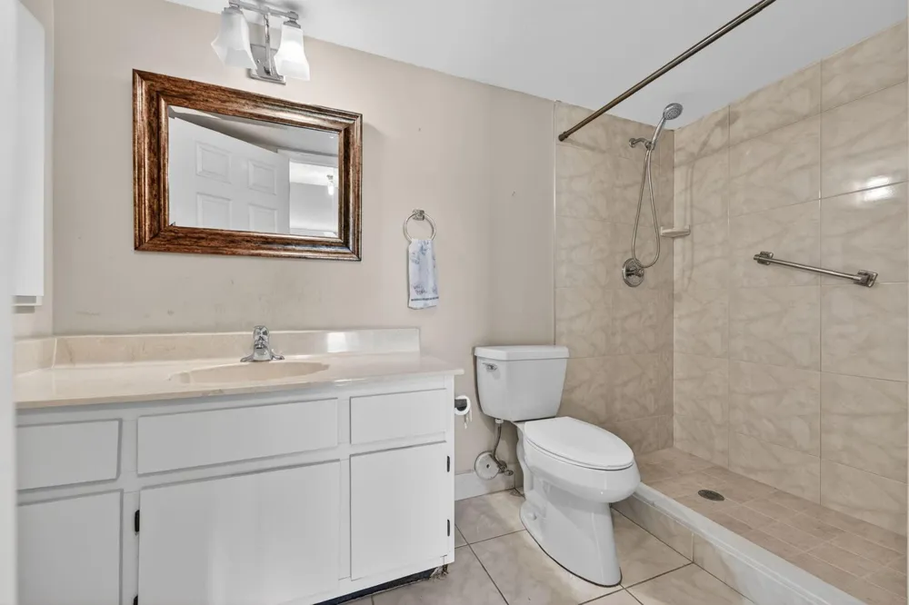 2240 SW 92nd Terrace #2402 Davie, FL 33324