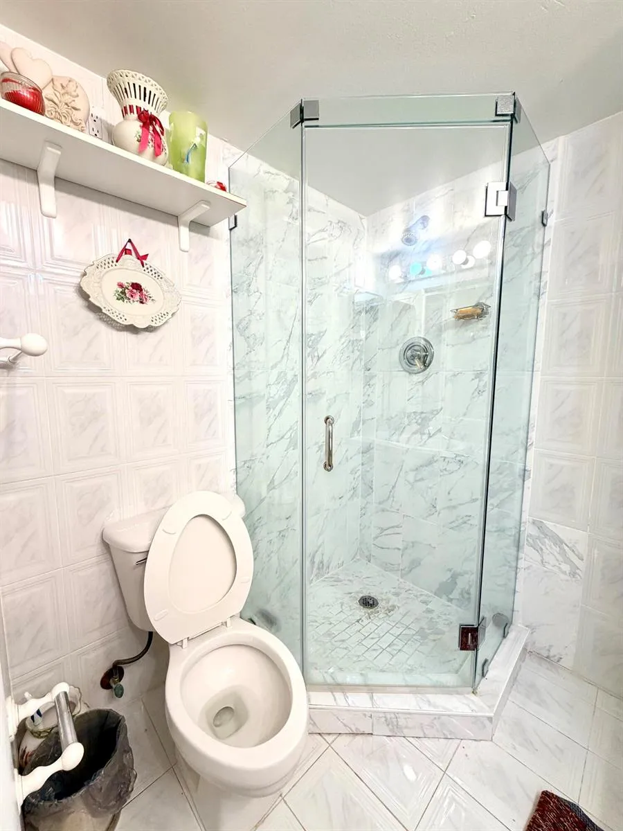 5180 E Sabal Palm Boulevard #228 Tamarac, FL 33319