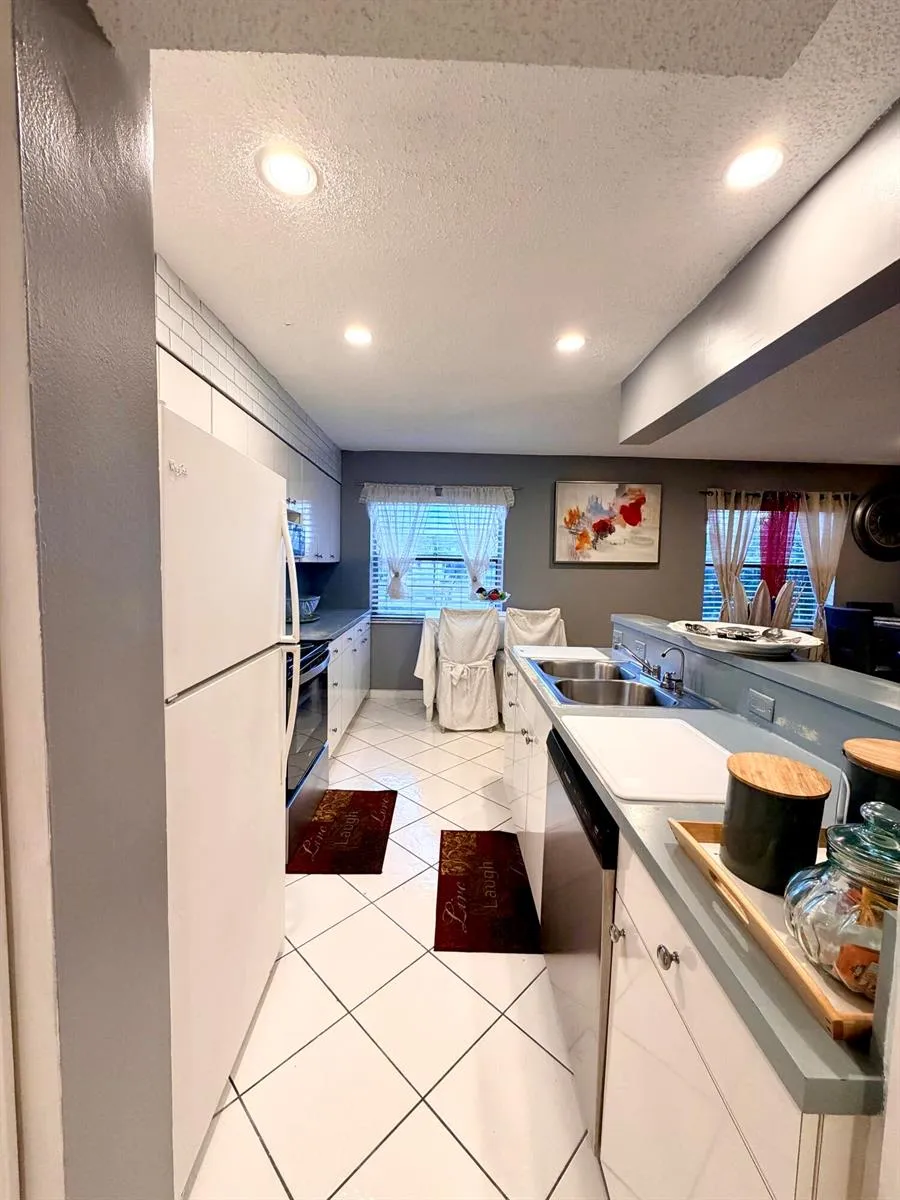 5180 E Sabal Palm Boulevard #228 Tamarac, FL 33319