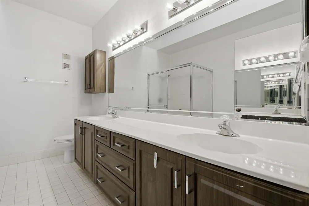 9857 Summerbrook Terrace #B Boynton Beach, FL 33437