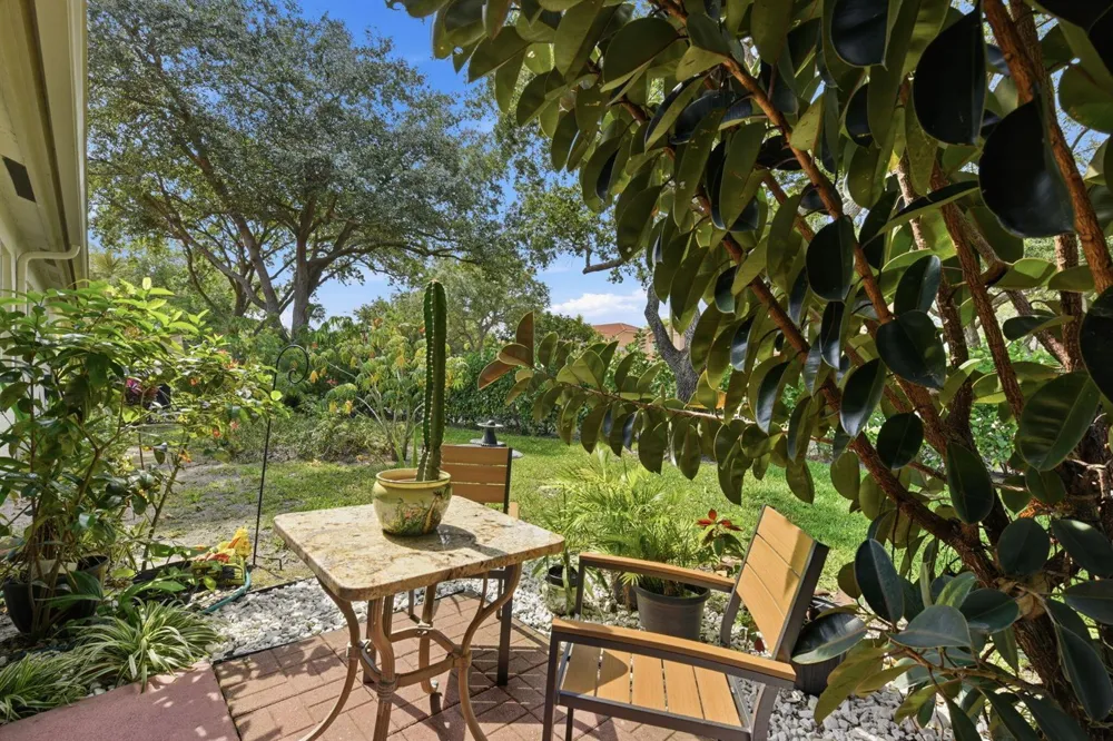 9857 Summerbrook Terrace #B Boynton Beach, FL 33437
