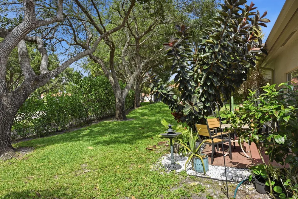 9857 Summerbrook Terrace #B Boynton Beach, FL 33437
